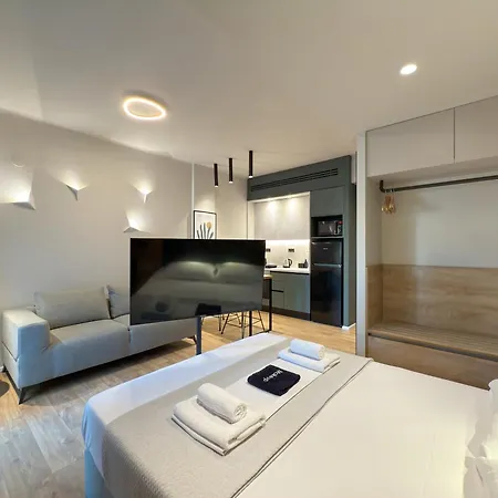 Apartment Two Entire Liv Luxury C-d Thessaloniki