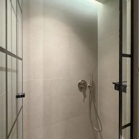 Two Entire Liv Luxury C-d Thessaloniki