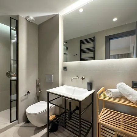 Two Entire Liv Luxury C-d Apartment Thessaloniki