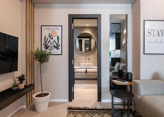 Two Entire Liv Luxury C-d * Thessaloniki