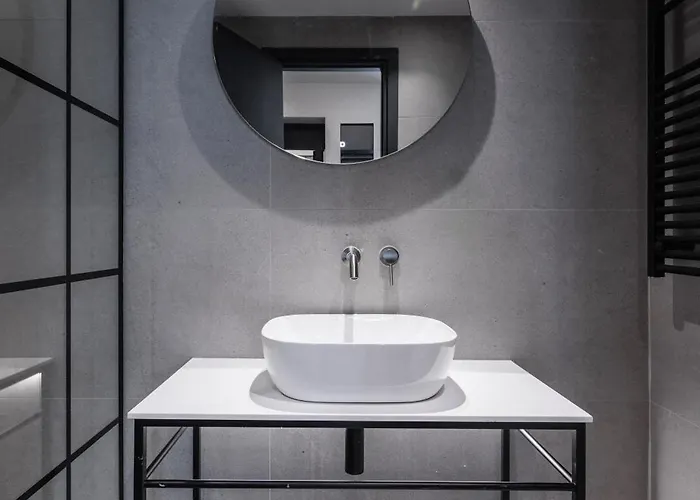 Two Entire Liv Luxury C-d Appartement *