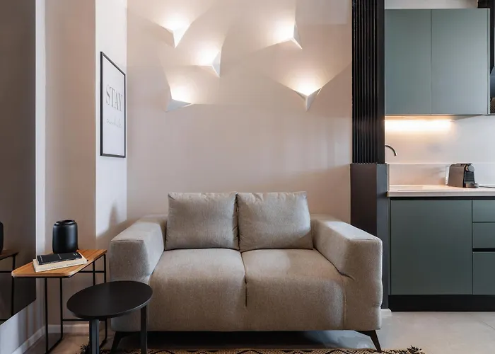 Two Entire Liv Luxury C-d