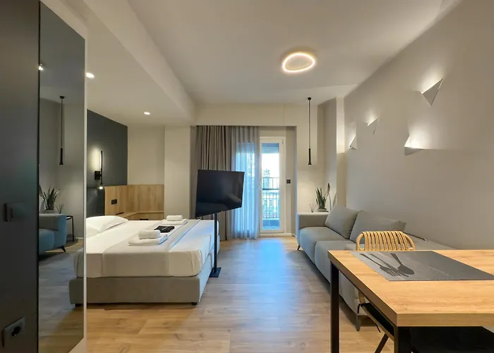 Two Entire Liv Luxury C-d